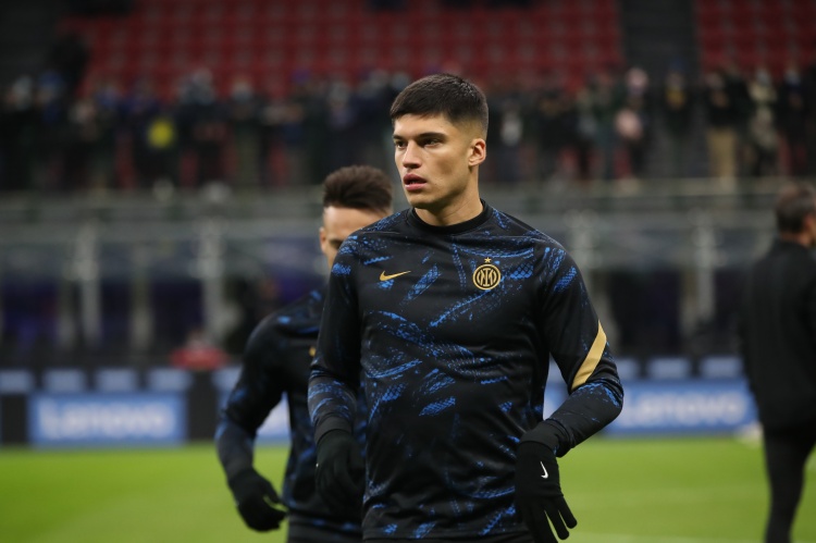 全市場(chǎng)：博塔弗戈為科雷亞提供兩年半合同，目前在討論簽字費(fèi)