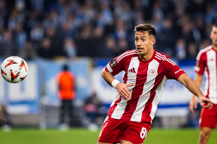 TA：布萊頓4000萬歐報價18歲希臘前鋒科斯托拉斯