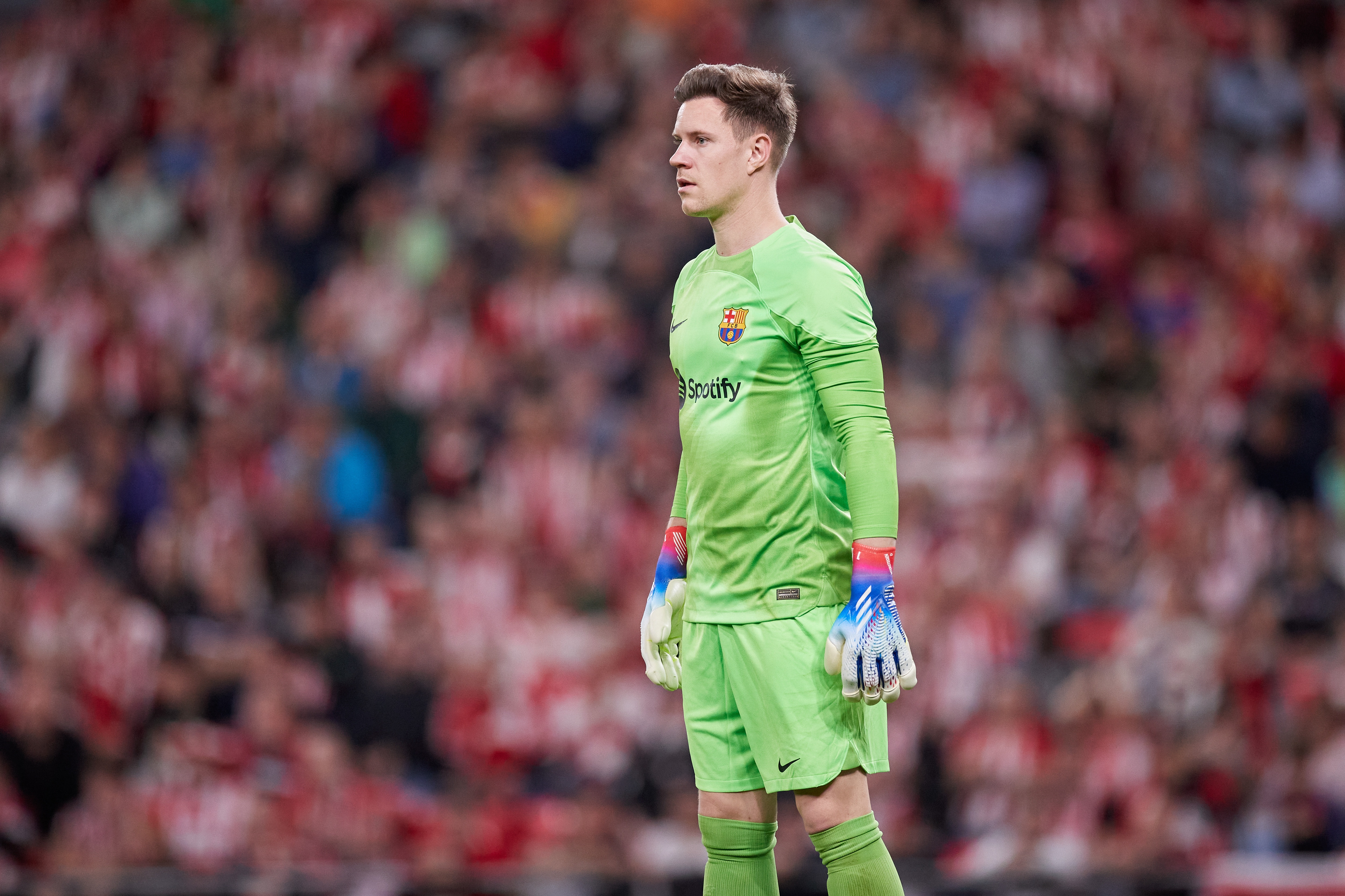 西媒：被俱樂部強(qiáng)迫離隊，特爾施特根不滿巴薩處理他合同的方式