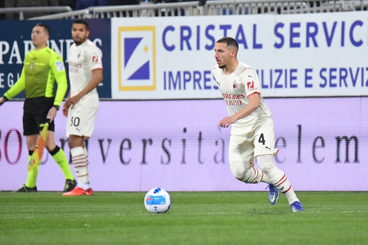 隆戈：馬賽不會(huì)1200萬(wàn)歐買斷本納塞爾，正與米蘭協(xié)商再次租借