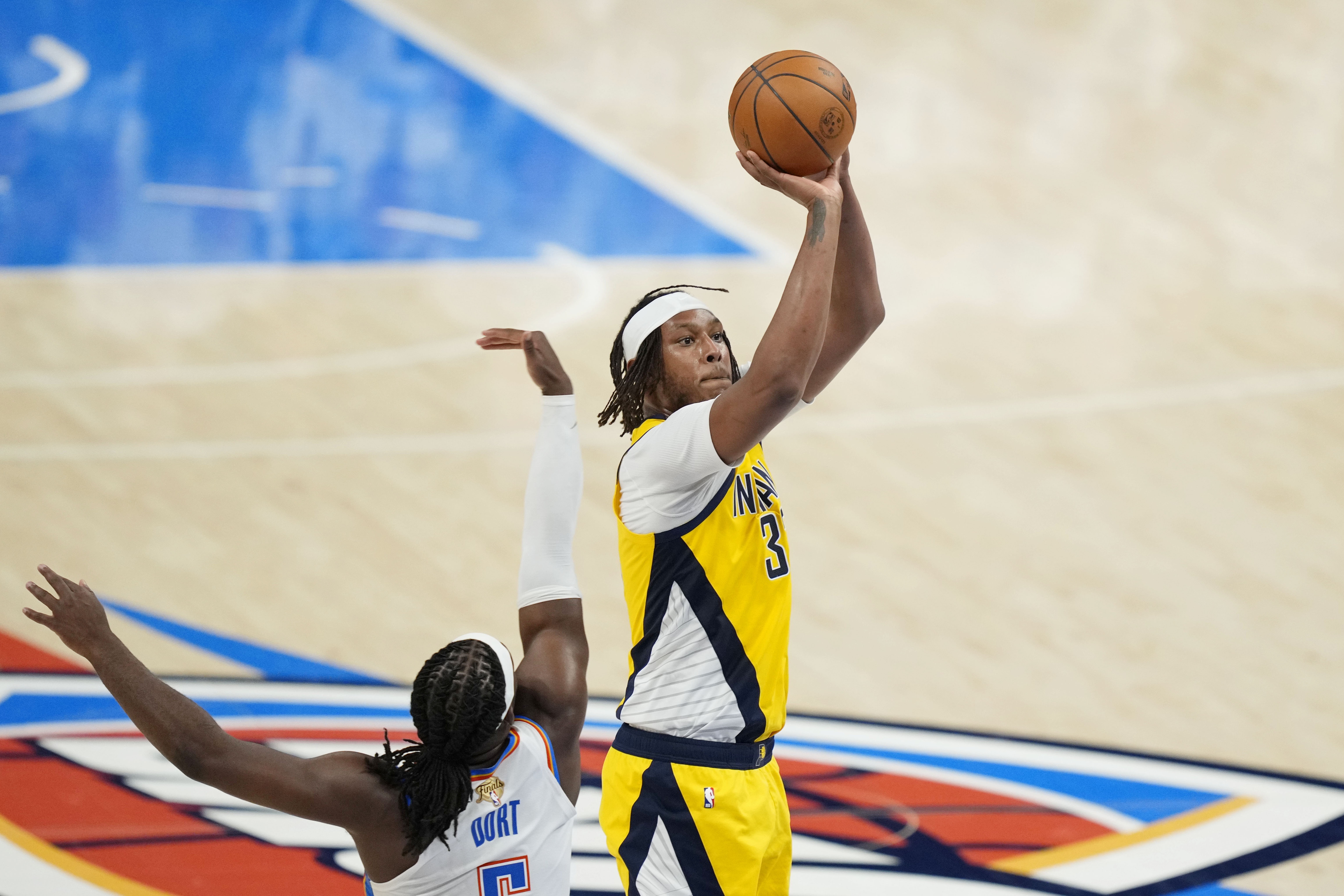 美記：老鷹隊有意簽下特納但存在難度 后者年薪估計3000萬左右