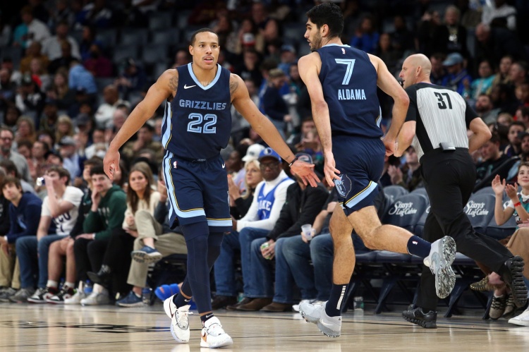 因?yàn)檫@個(gè)？貝恩被送至魔術(shù) 此前跟阿爾達(dá)馬在暫停時(shí)發(fā)生過沖突