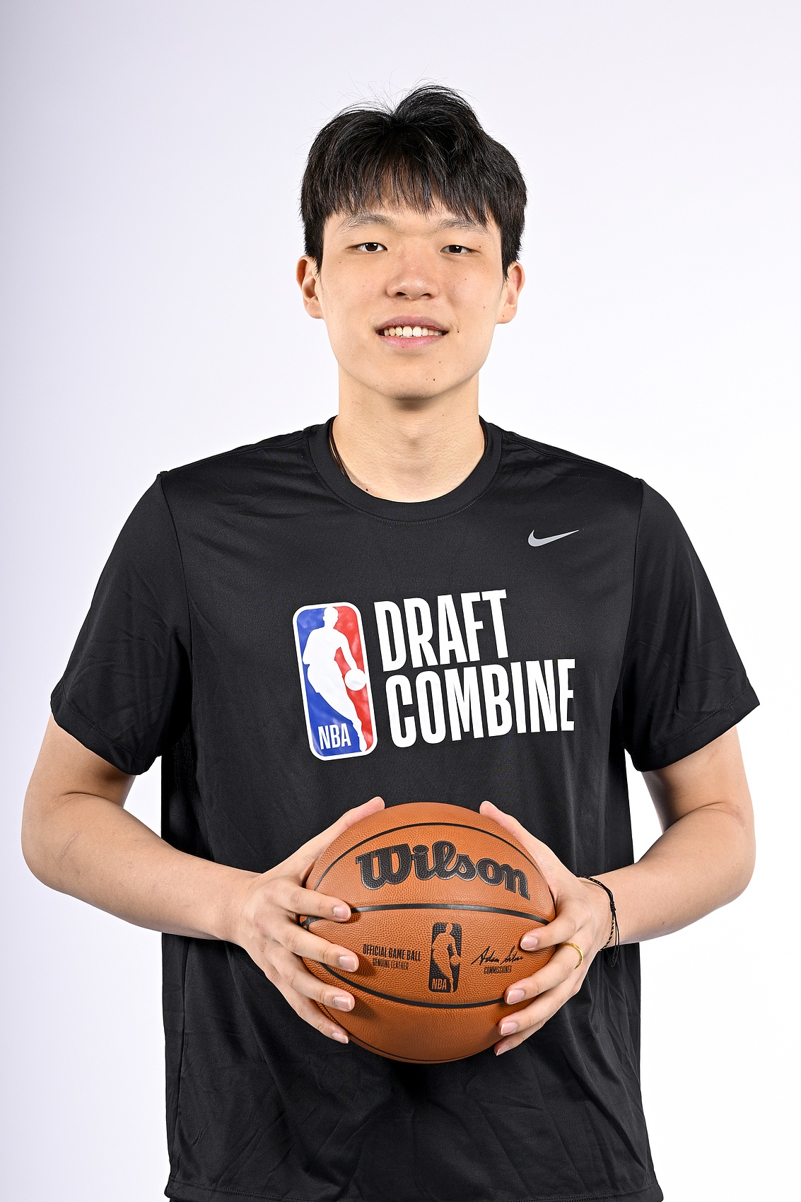 明天就是選秀大會(huì)了??吧友們一人一句話祝福一下楊瀚森吧！
