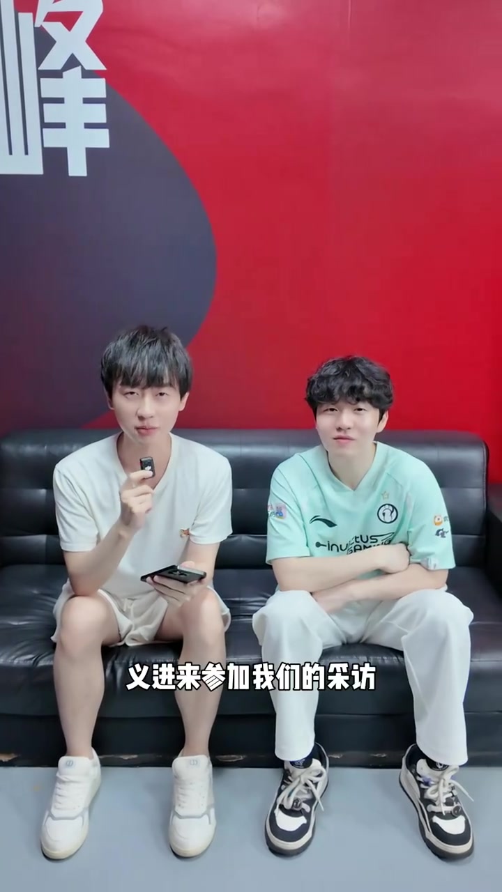 小賈也在！范弗里特曬訓(xùn)練視頻：突破中的急停跳投和三分