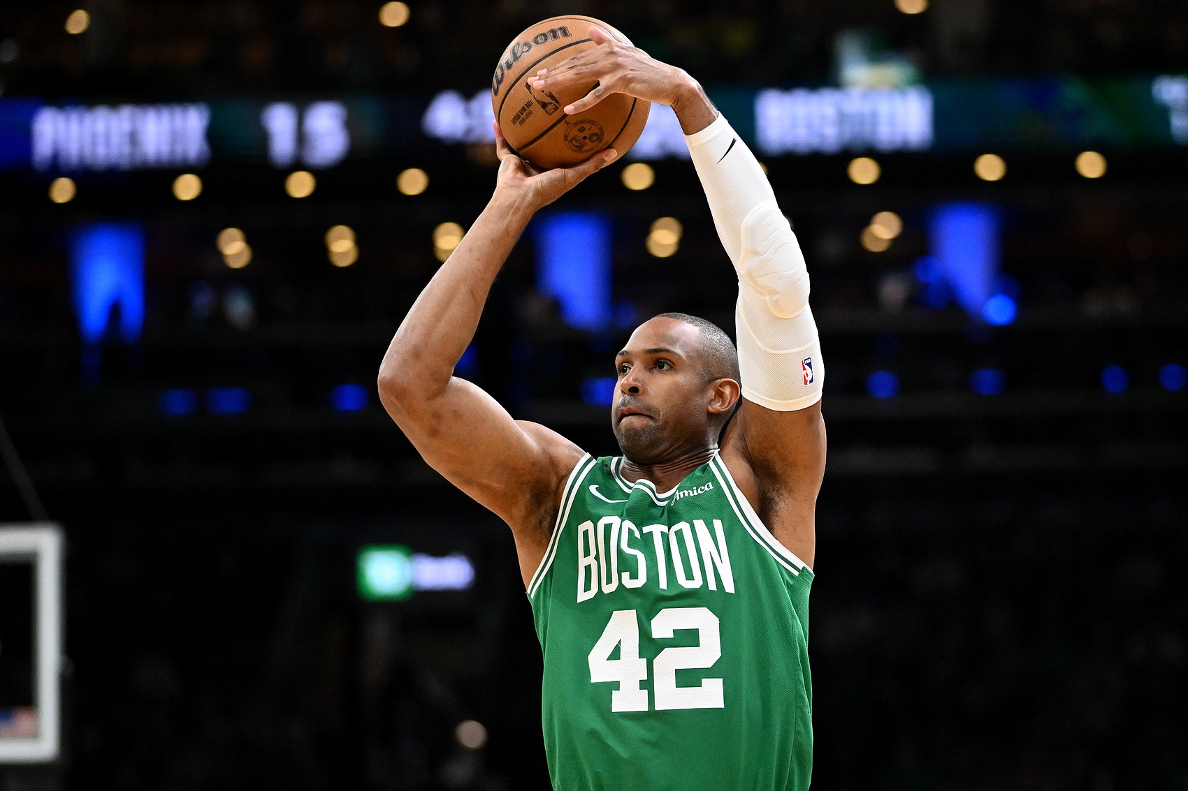 美記：霍福德與勇士達成2年1170萬美元合同協(xié)議 第二年球員選項