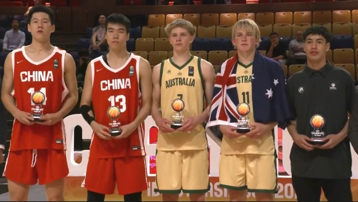 入選最佳陣容！張懿趙杰場(chǎng)均16.2分4.5板4.5助 張子一11.2分8.5板