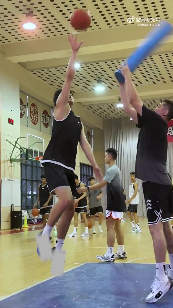 備戰(zhàn)NBA季前賽訓(xùn)練，相信過(guò)程！??
